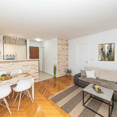 1 Bedroom Beautiful In